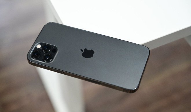 Chambre de vapeur considérée comme un système de refroidissement pour la ligne de l'iPhone 17, réclame la fuite