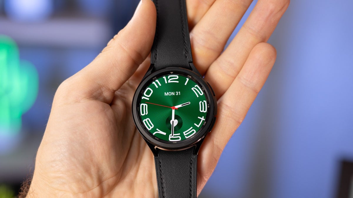 À 60% de réduction, le LTE-Ready Galaxy Watch 6 Classic est une affaire que je ne rêverais pas de sauter