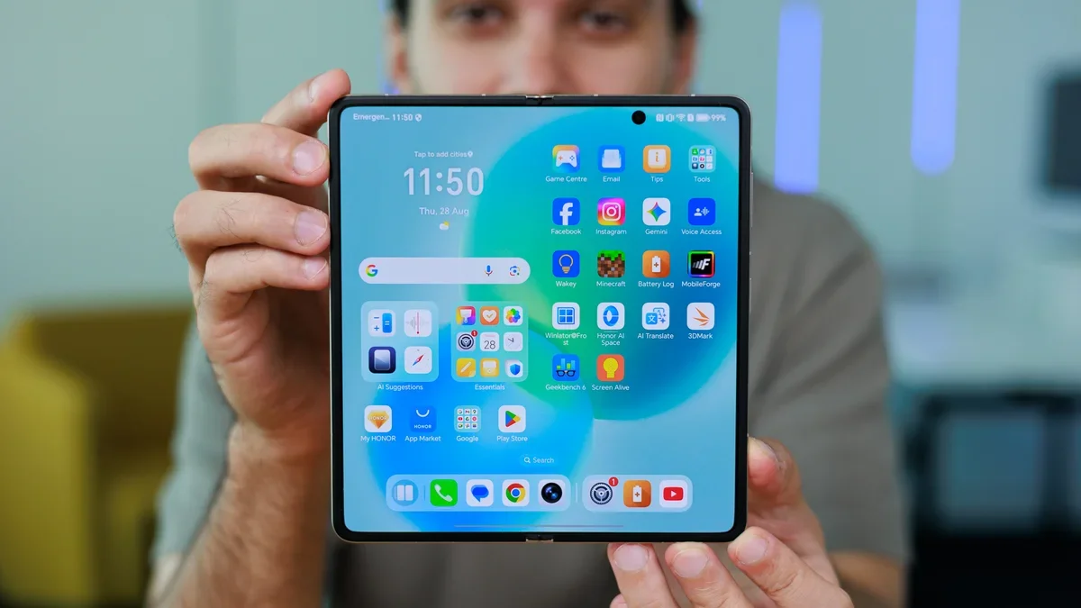 Ce compétiteur Galaxy Z Fold 7 bat Même Google avec une traduction AI sur disvise de tous vos appels