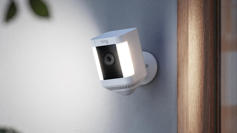 Économisez 60 $ sur le ring Spotlight Cam Plus ou Pro!